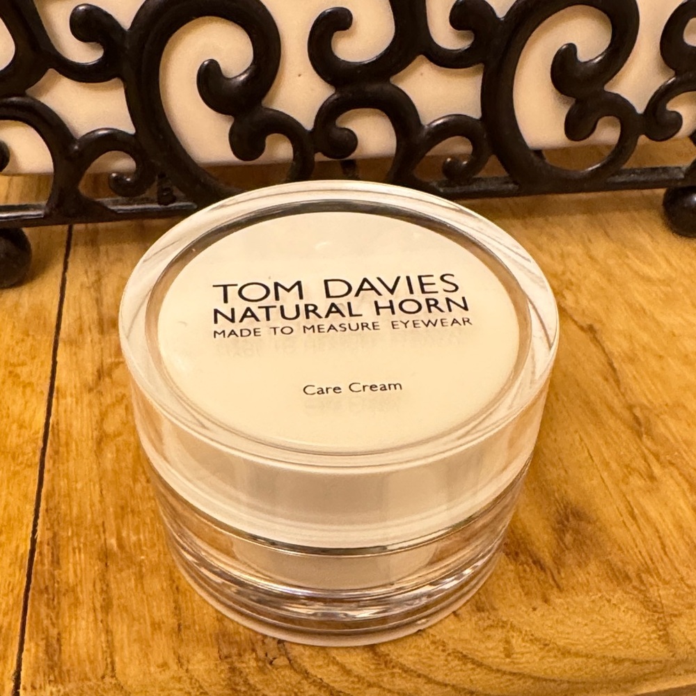 Tom Davies Natural Horn Care Cream for eyeglass frames